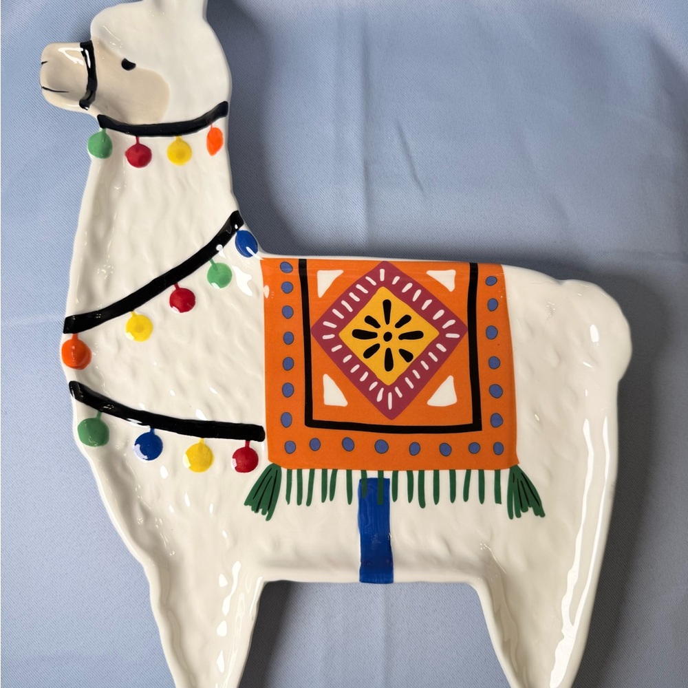 Pier 1 White Hand-Painted llama / alpaca serving plate / platter NEW